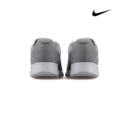 nike tanjun 44